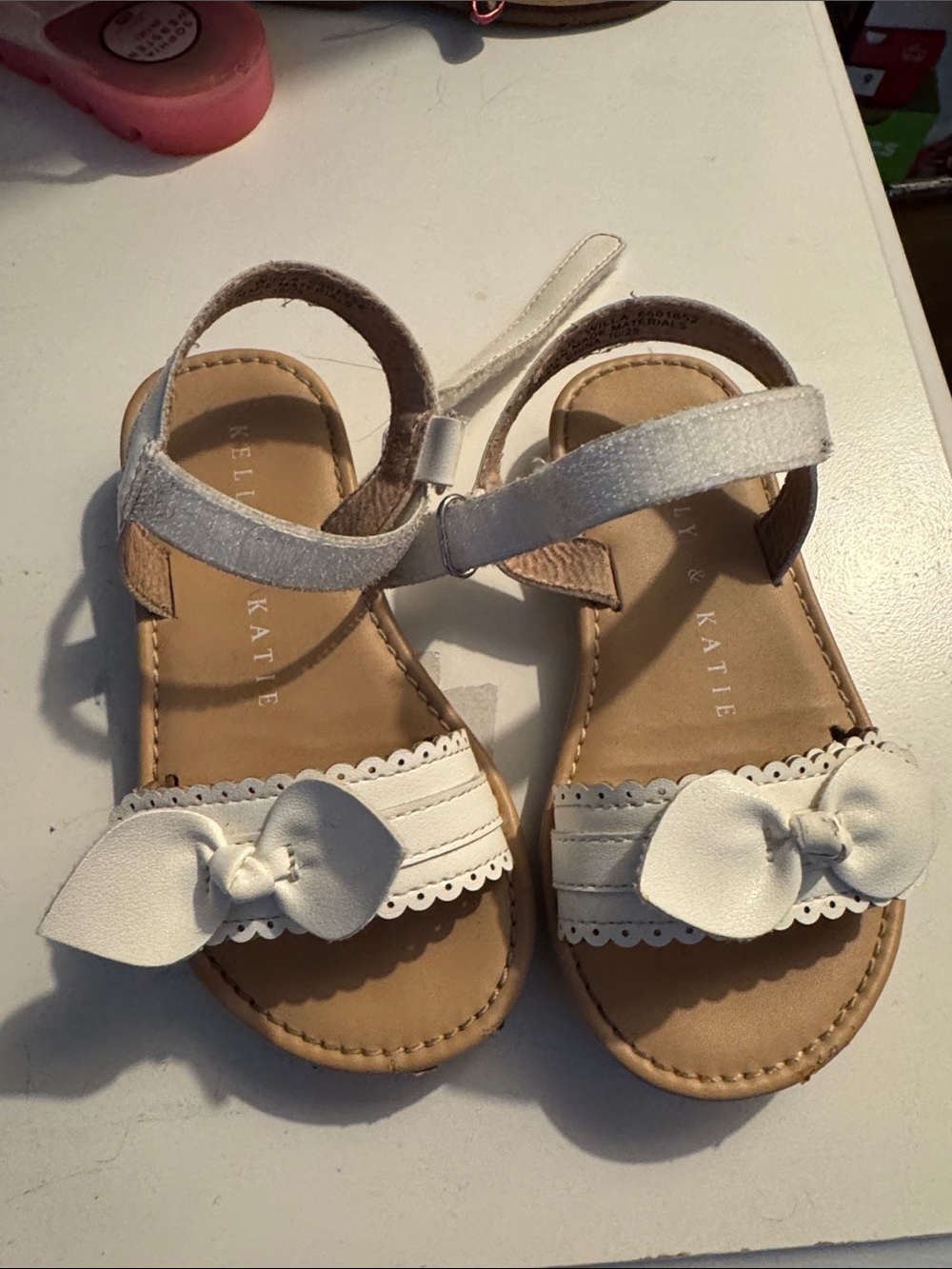 Kelly & Katie White Bow Strap Girls' Sandals
